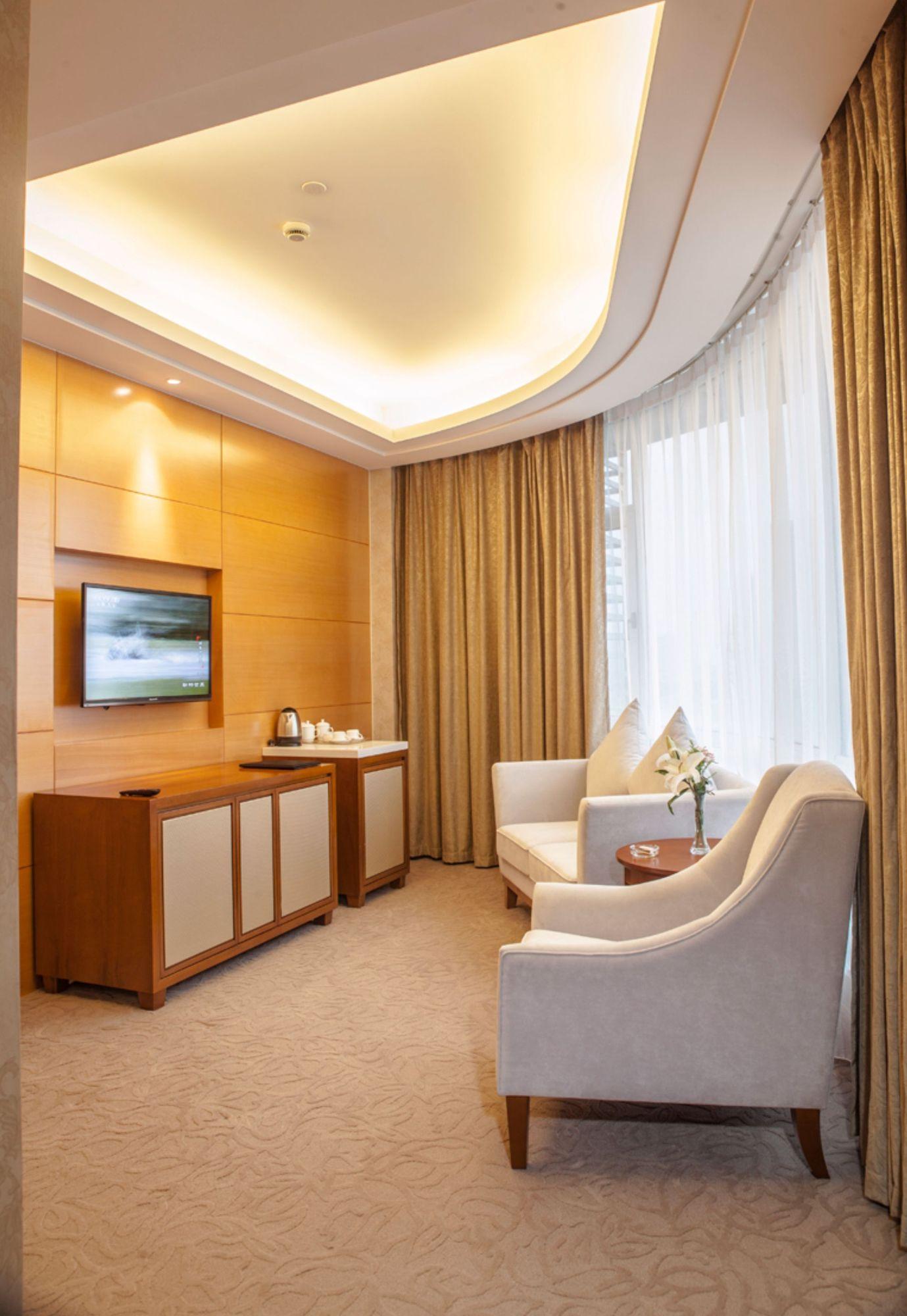 Suzhou Joy Holiday Hotel Exterior photo